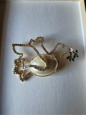 Ivana Trump Vintage Gold Dove Bird Brooch Pearl AB Crystal Statement Pendant